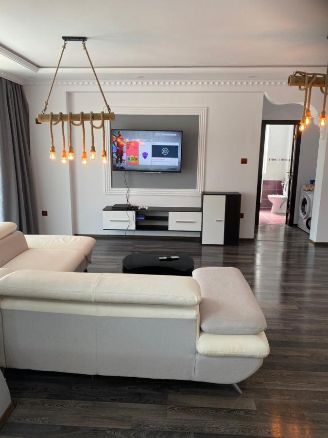 Luxury Apartment Satu Mare Buitenkant foto