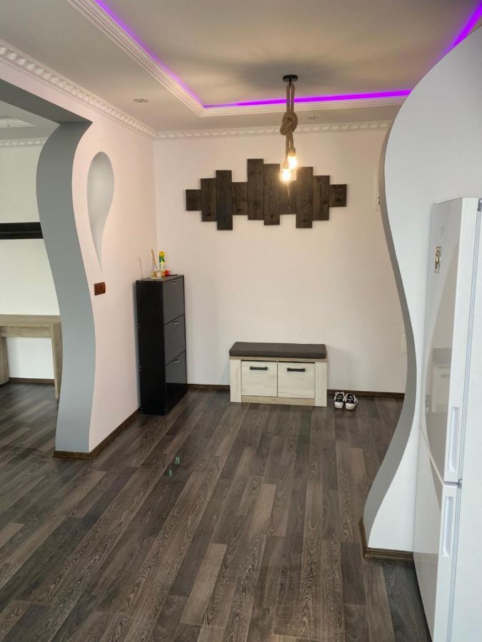 Luxury Apartment Satu Mare Buitenkant foto